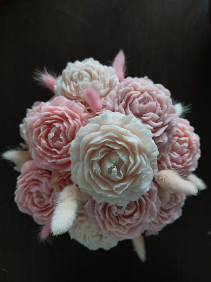 pastel rosen mit trockenblumen, handgemacht in Romanshorn