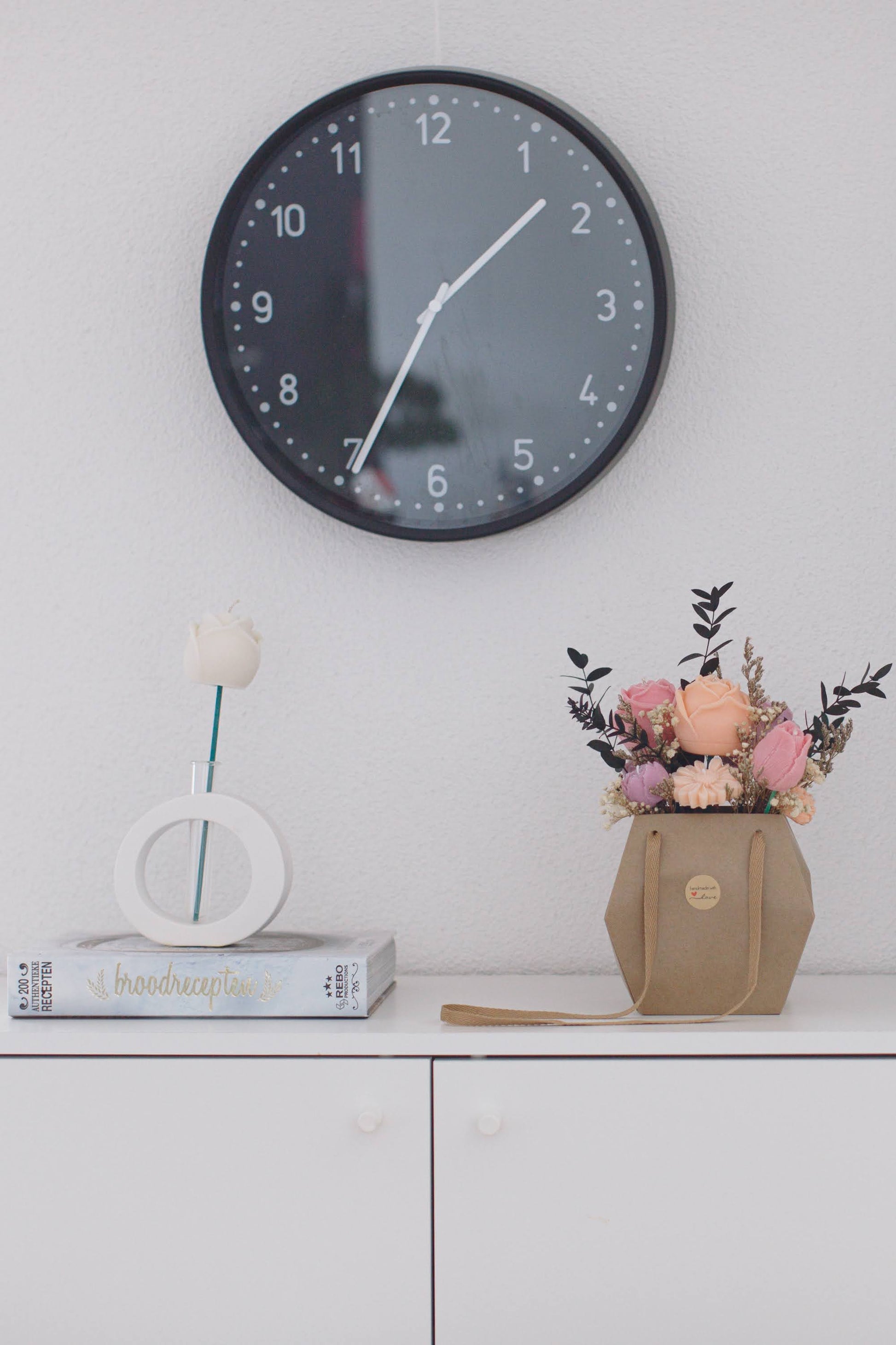 blumenkerzen vase zu Hause