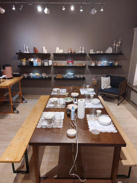 Kaffee, Gipfeli & Blumentopf bemalen | Kreativ Workshop bei Glowing Celebrations